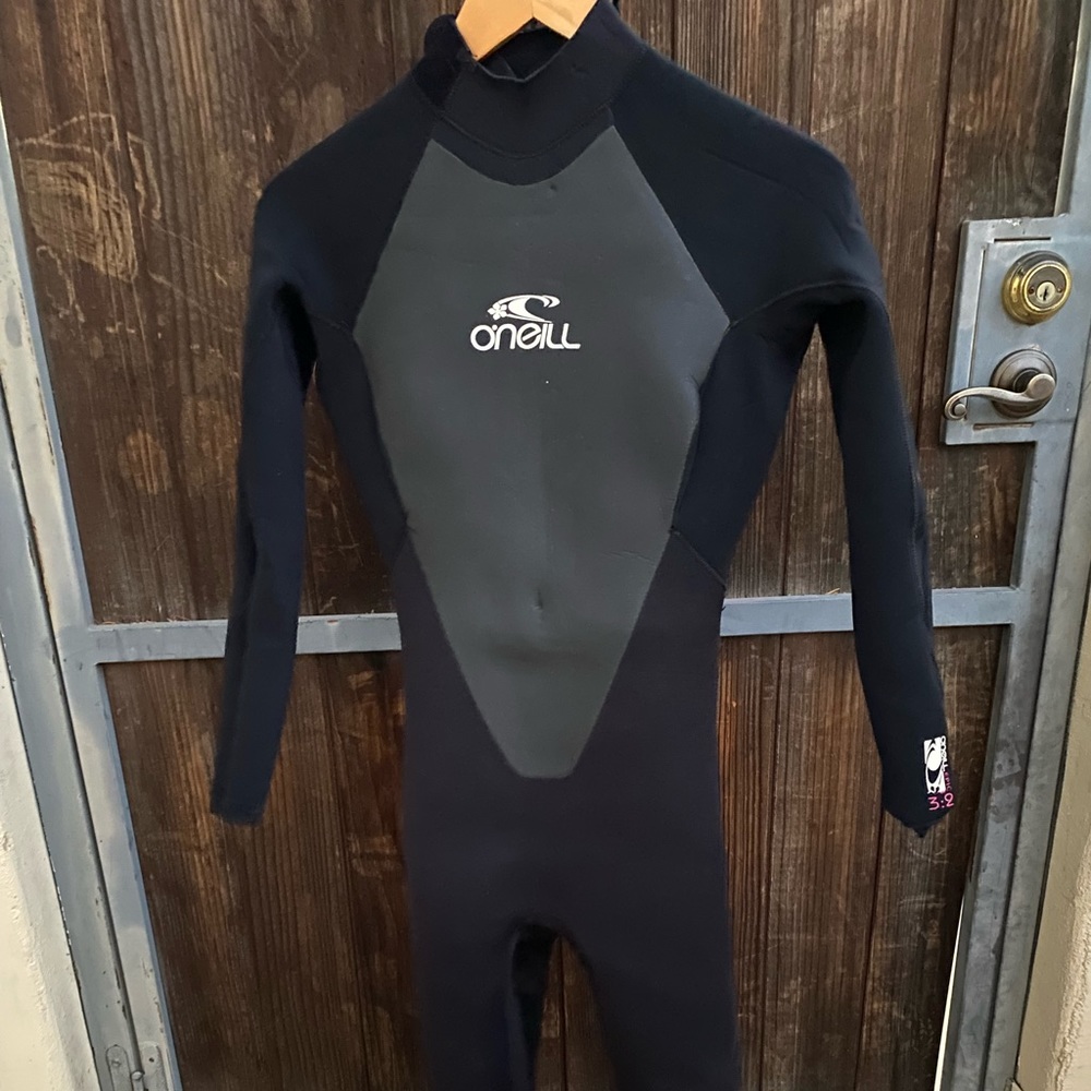 Women’s O’Neill wet suit size 12